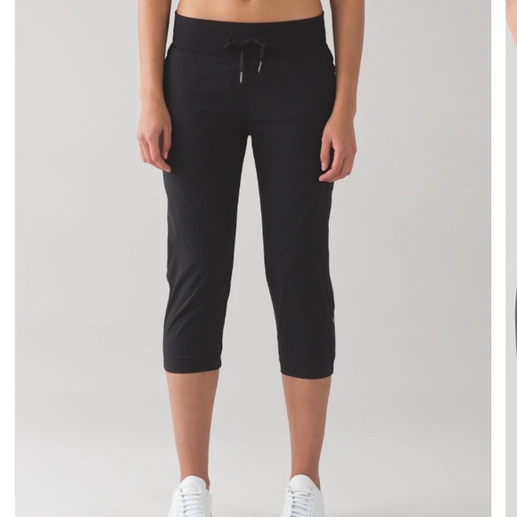 lululemon athletica Pants - Lululemon Crop